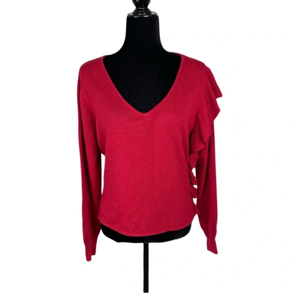 NWT Aqua Ruffled Knit Long Sleeve V-Neck Sweater - Picture 2 of 13